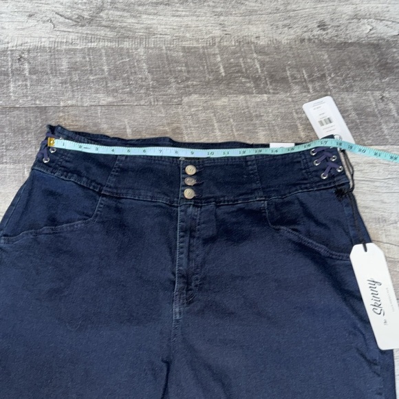 Fashion To Figure High Rise Skinny Jeans - Picture 6 of 8